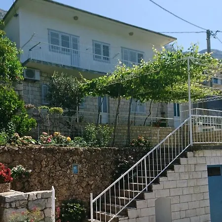 Apartments Bugenvila Omis Exterior photo