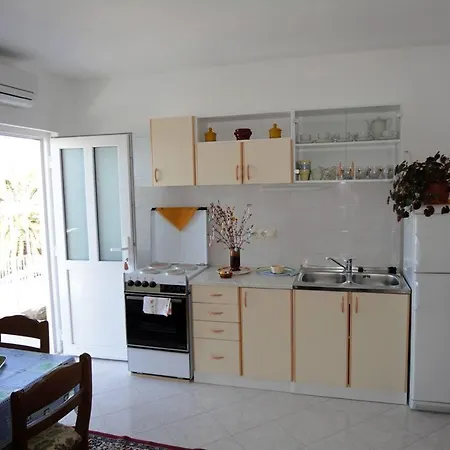 Apartments Bugenvila Omis Exterior photo