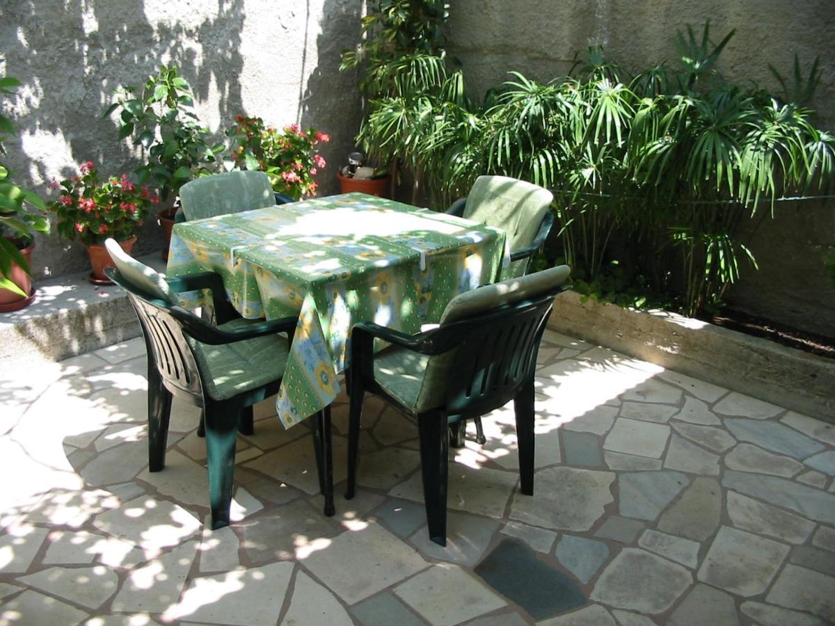 Bugenvila Apartment Omiš