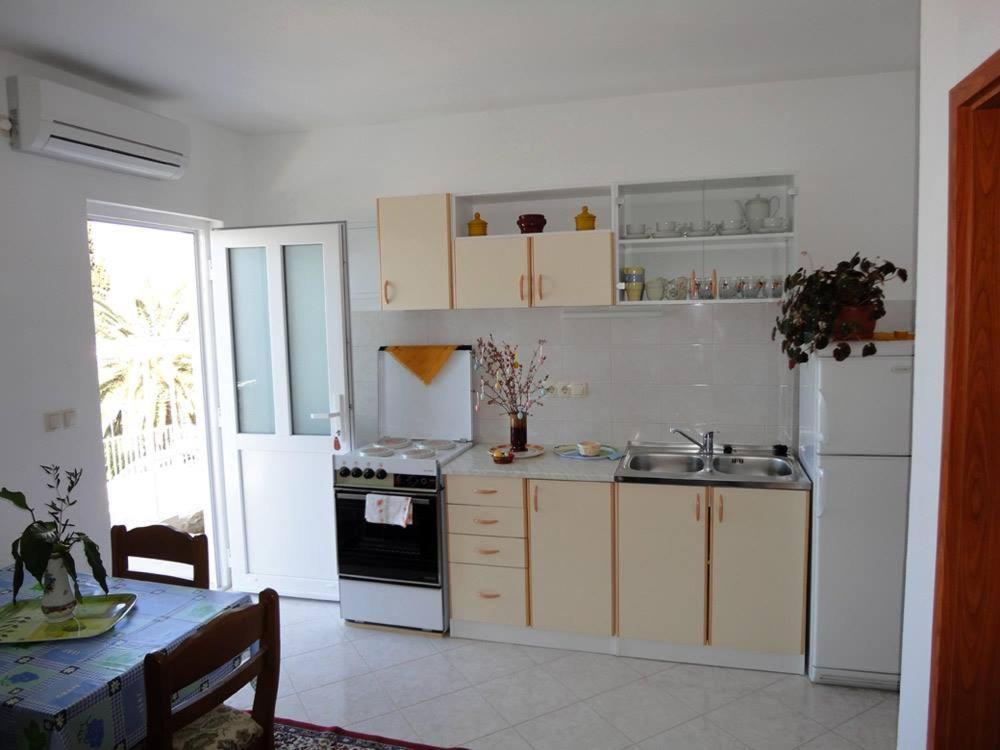 Apartment Bugenvila